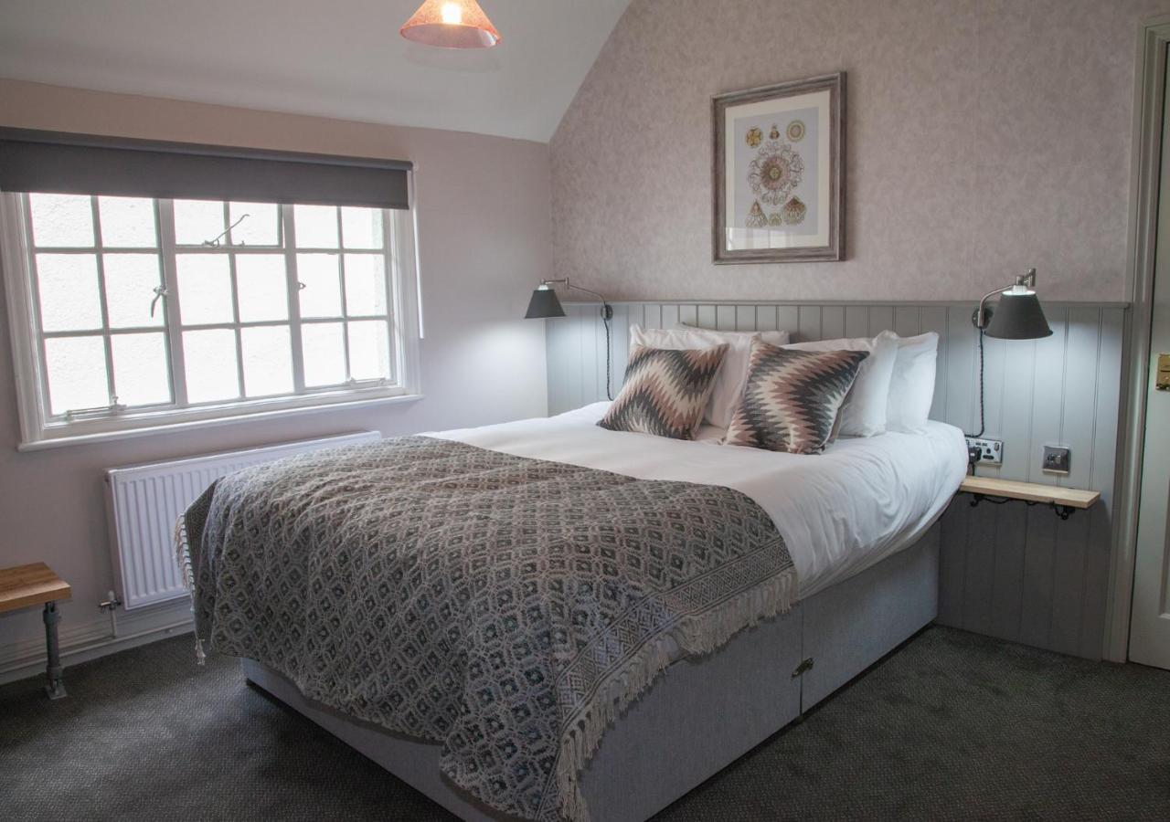 The Kings Arms Hotel Malmesbury Zewnętrze zdjęcie