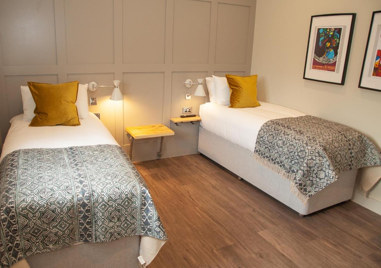The Kings Arms Hotel Malmesbury Zewnętrze zdjęcie